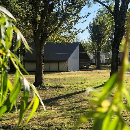 Camping Les Mancellieres Avrille  Экстерьер фото