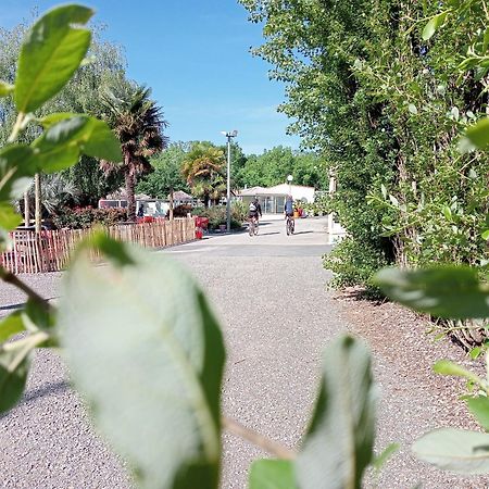 Camping Les Mancellieres Avrille  Экстерьер фото
